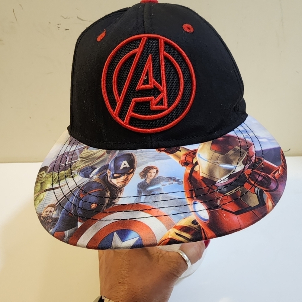 AVENGERS Marvel baseball cap OSFM